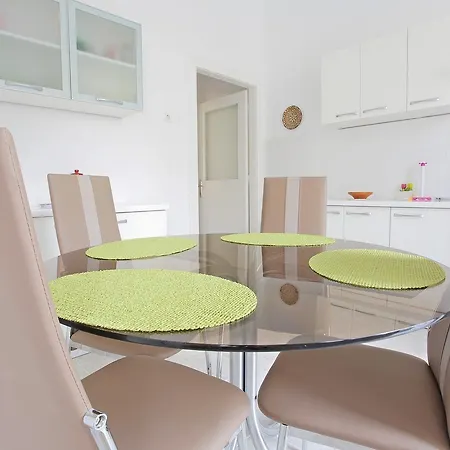 Apartment Istarska * Split