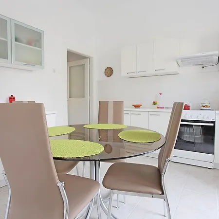 Apartment Istarska Lägenhet